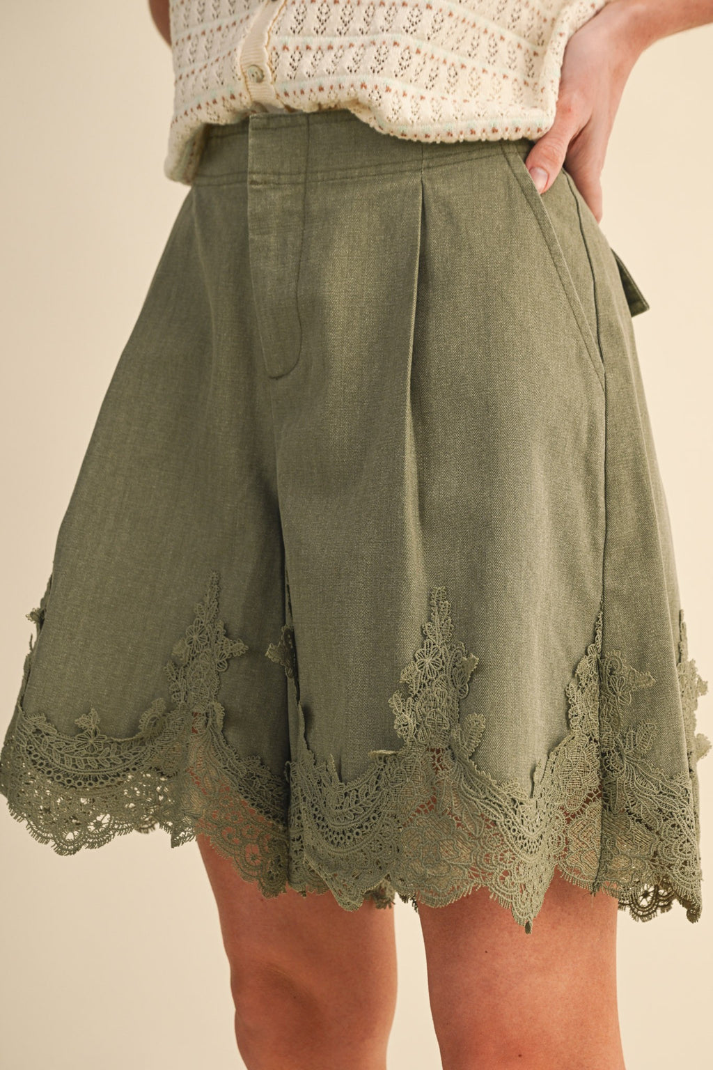 lace affairs bermudas
