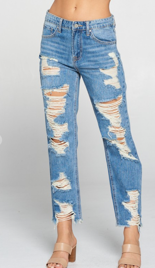 the must-have distressed jeans