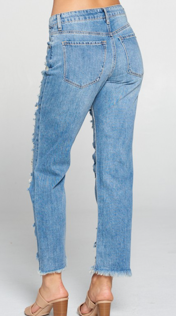the must-have distressed jeans