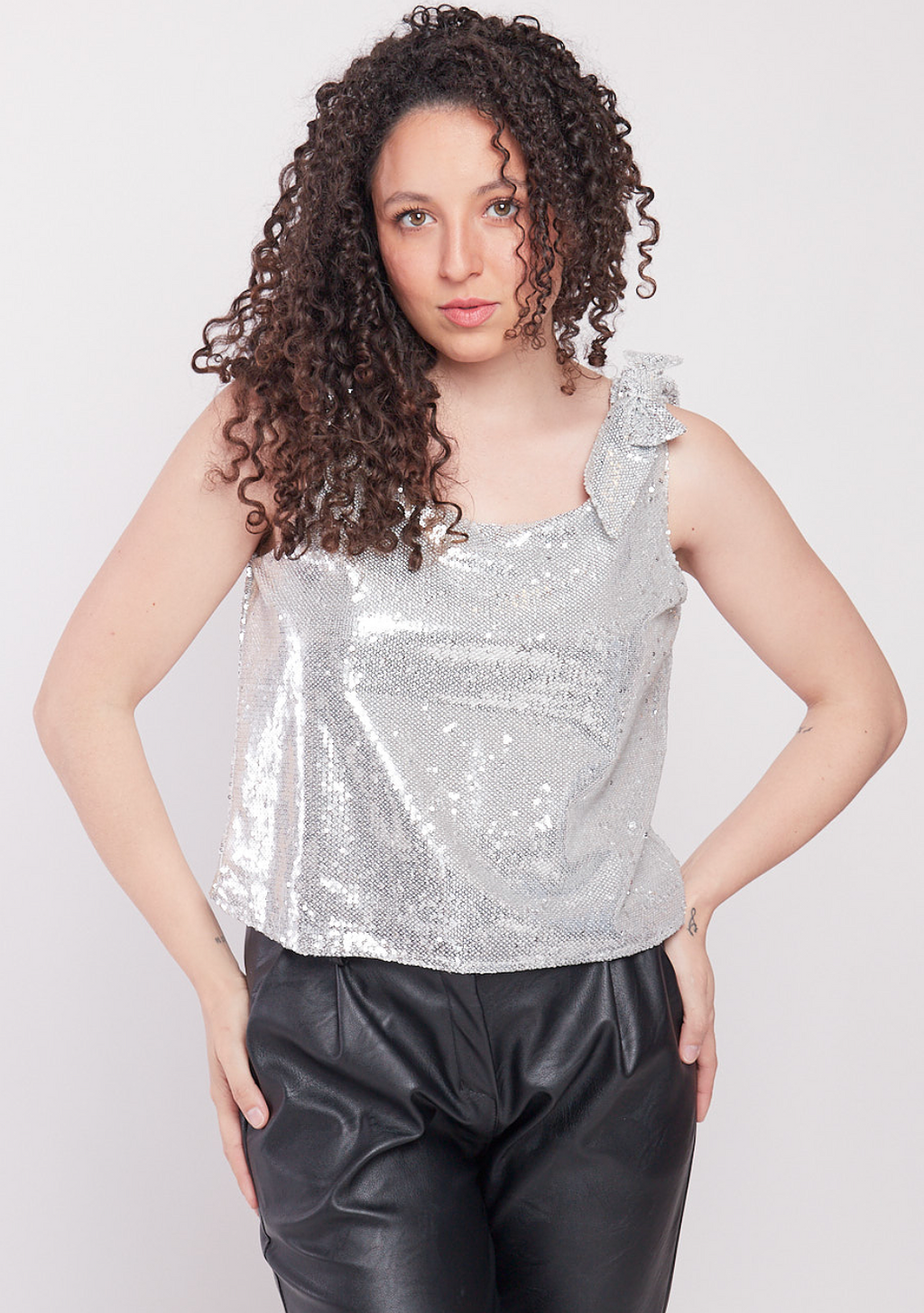 sequins bow top