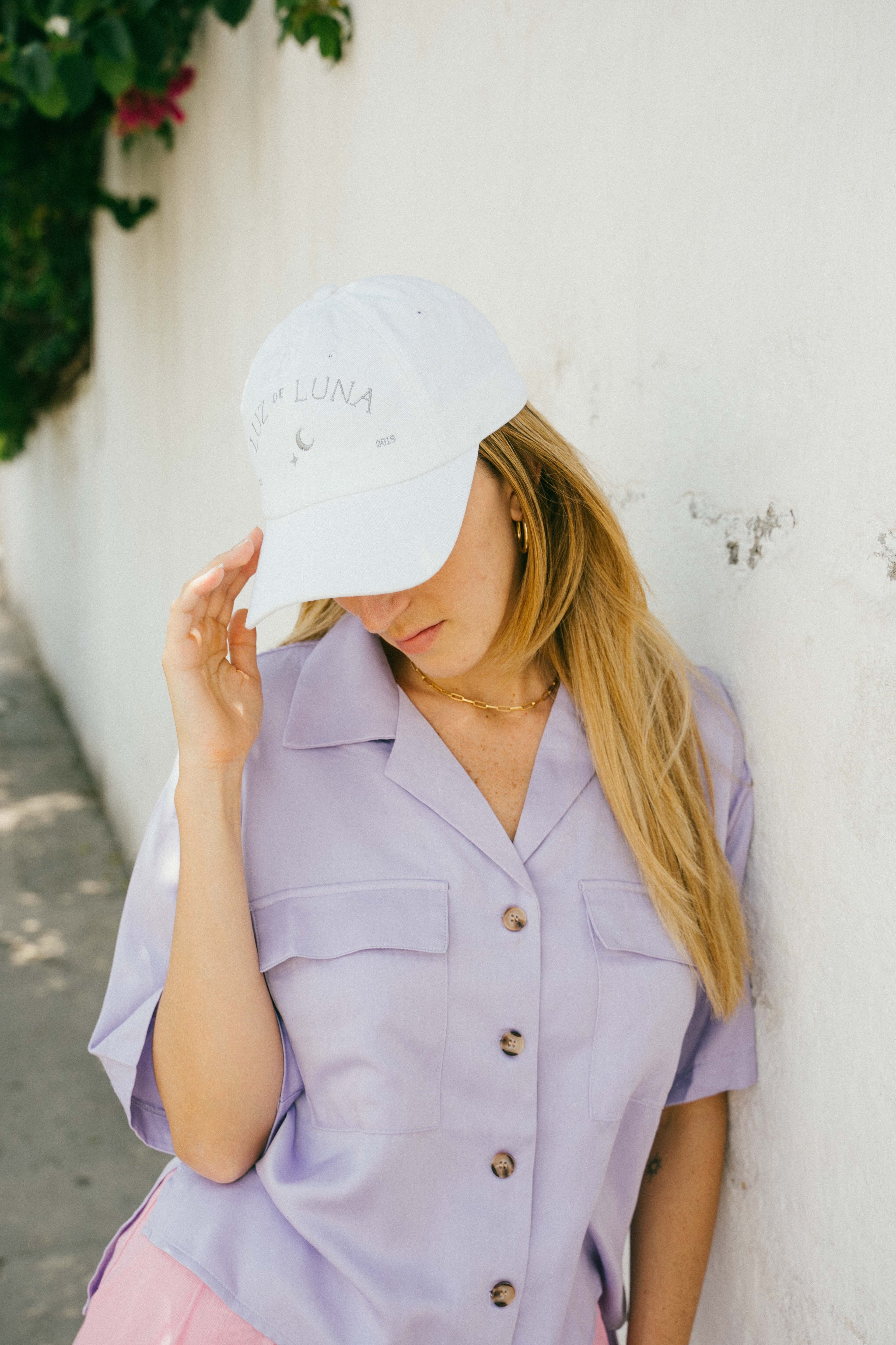 Luz de Luna Cap