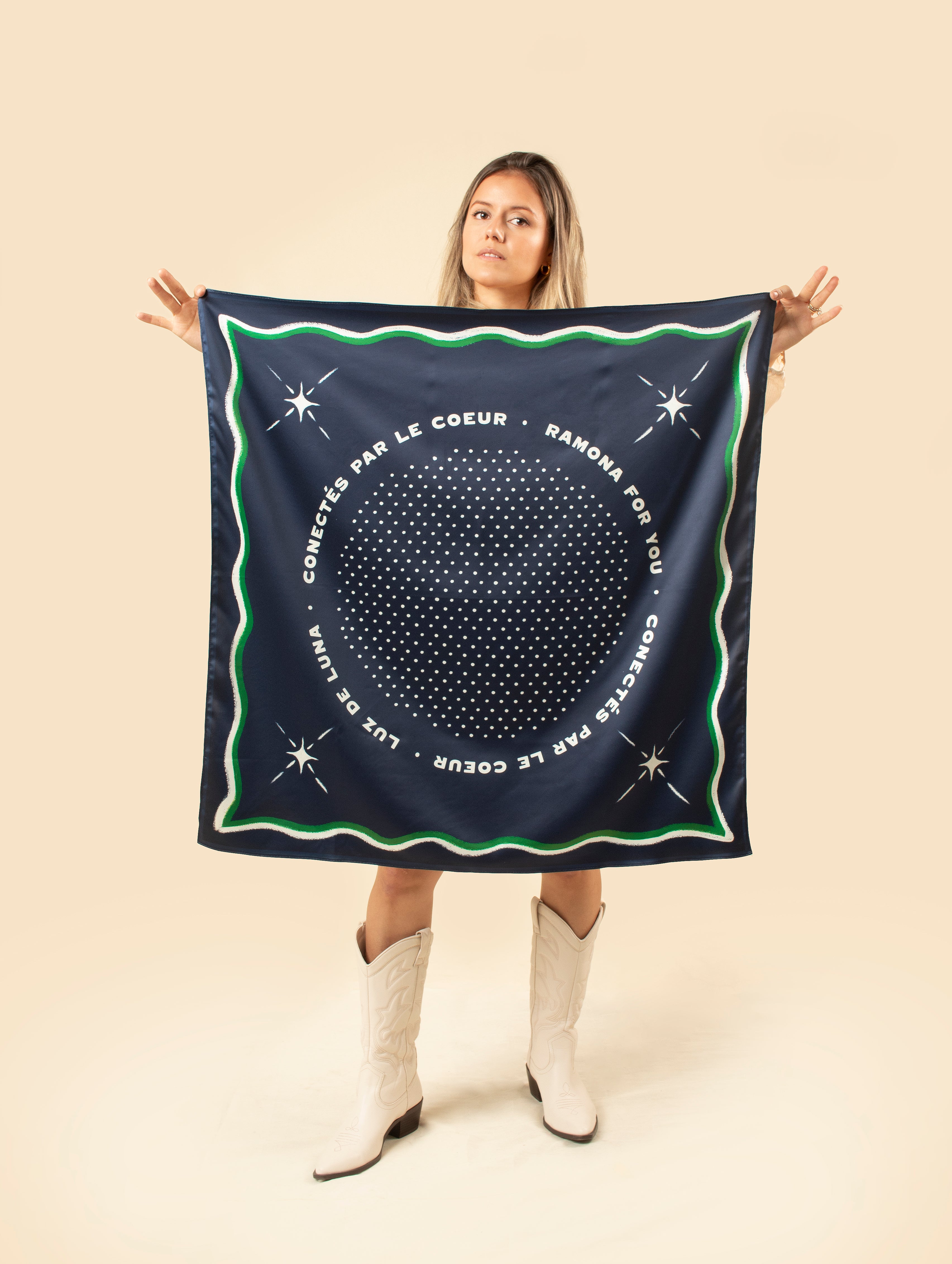 Amour Profond Matching Scarves